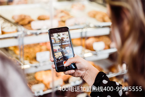 (400電話有什么好處)(400電話轉(zhuǎn)接功能讓你隨時(shí)隨地接業(yè)務(wù))