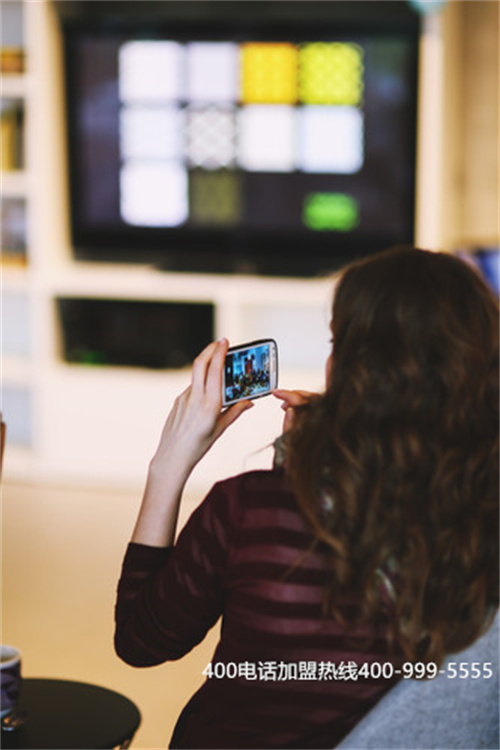 (400電話和4000電話的區(qū)別)(400電話是免費(fèi)的號(hào)碼嗎)