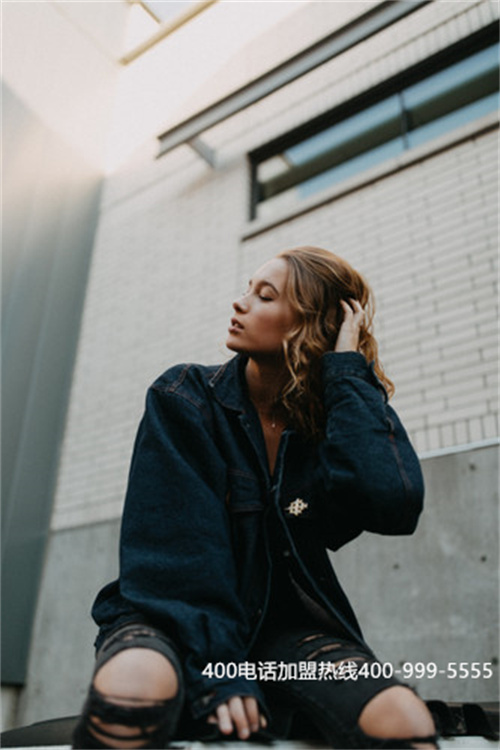 (遼寧400電話辦理)(400電話的收費(fèi)標(biāo)準(zhǔn)是多少)